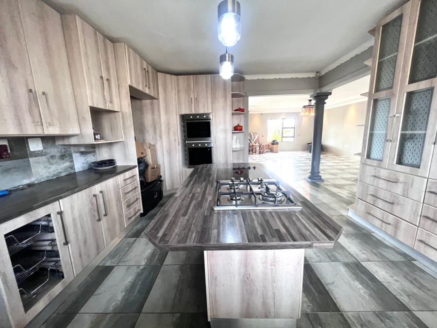 4 Bedroom Property for Sale in Despatch Central Eastern Cape